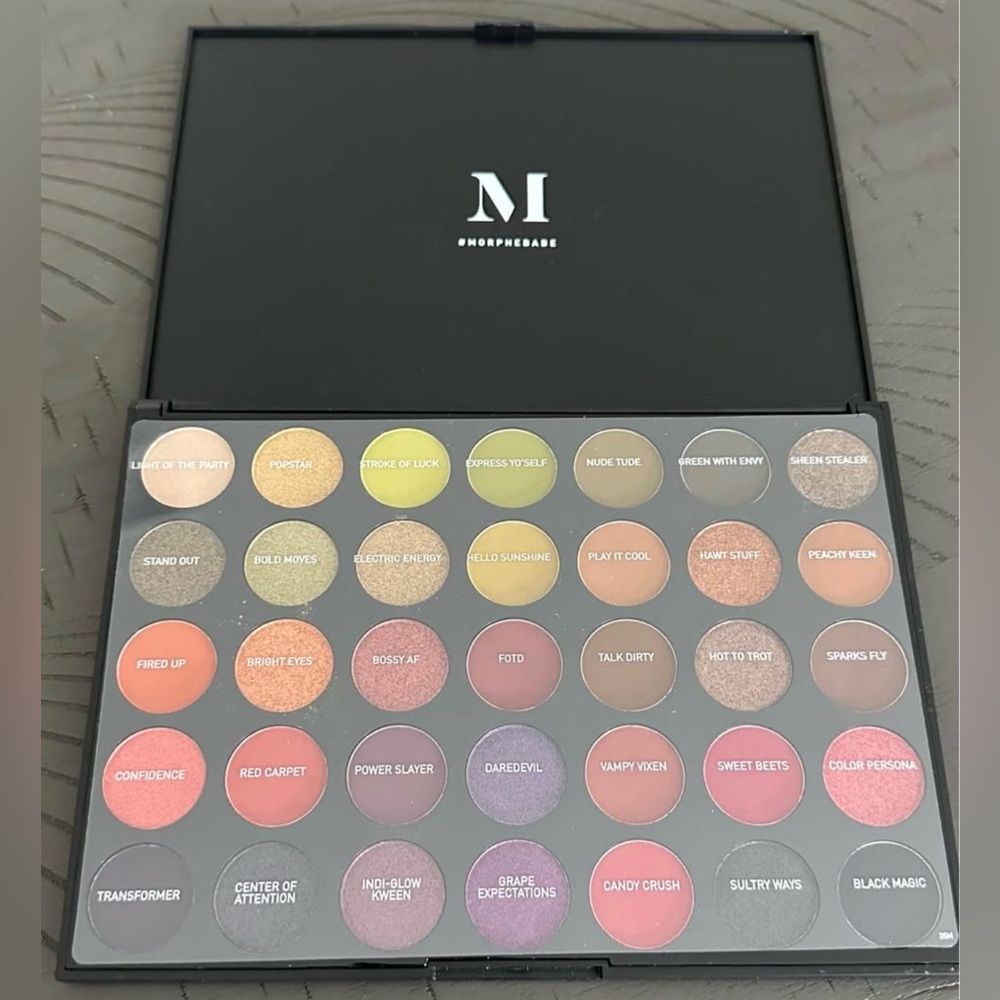 MORPHE 35M BOSS MOOD Artistry Eyeshadow Palette